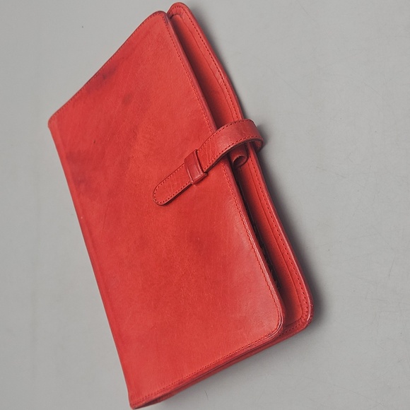 Vintage COACH Red Leather Planner  (With Original Booklet!) - Picture 2 of 16